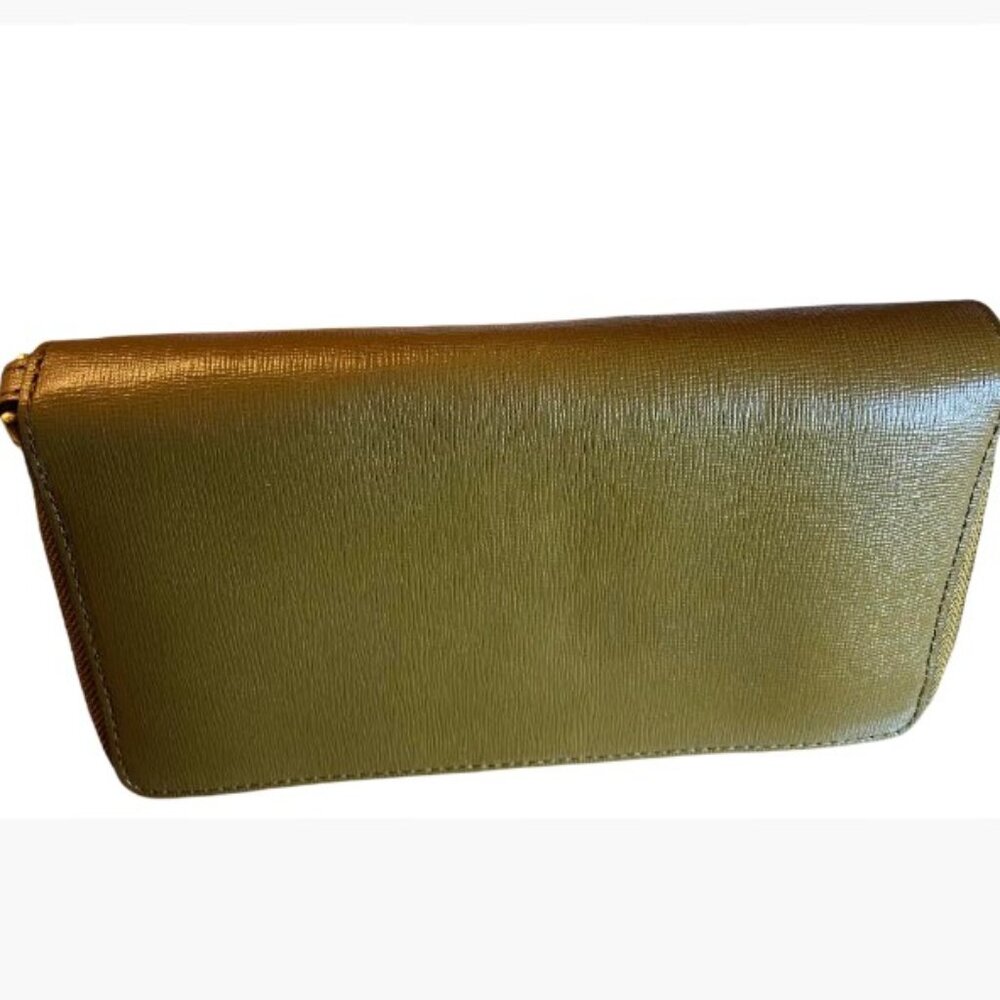 Tory Burch Robinson Zip-Around Continental Wallet Saffiano Leather EUC/Like New - Picture 5 of 10
